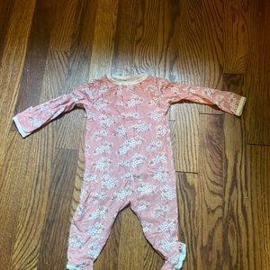 New Without Tags Magnetic Me Pajamas 0-3 months